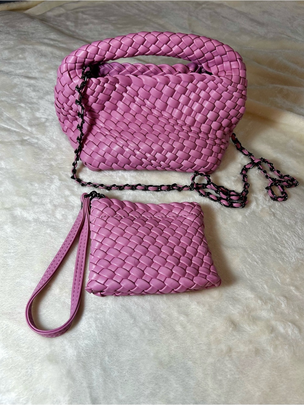 Woven Pink Shoulder Bag with Matching Pouch